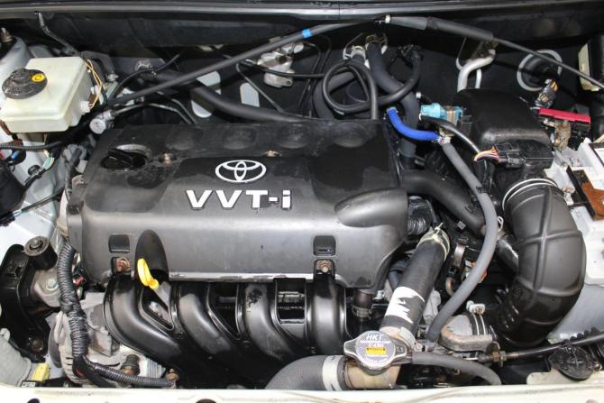 Toyota Ist I с пробегом 2003 года, цена 529 000 рублей, 326000 км, хэтчбек, Автокод Объявления