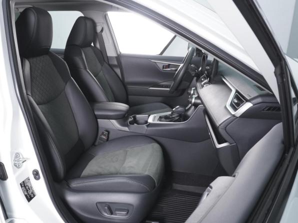 Toyota RAV4 V (XA50) с пробегом 2025 года, цена 4 260 000 рублей, 7908 км, внедорожник, Автокод Объявления