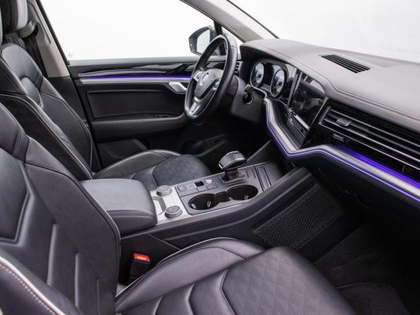 Volkswagen Touareg III с пробегом 2018 года, цена 4 728 000 рублей, 113335 км, внедорожник, Автокод Объявления