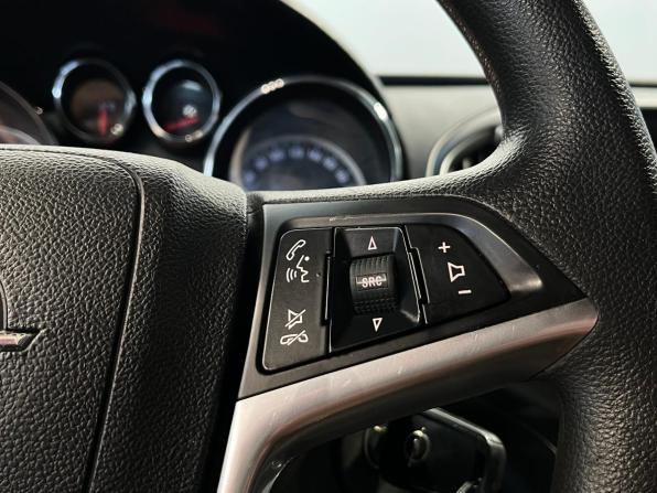 Opel Astra J с пробегом 2012 года, цена 675 000 рублей, 103407 км, хэтчбек, Автокод Объявления