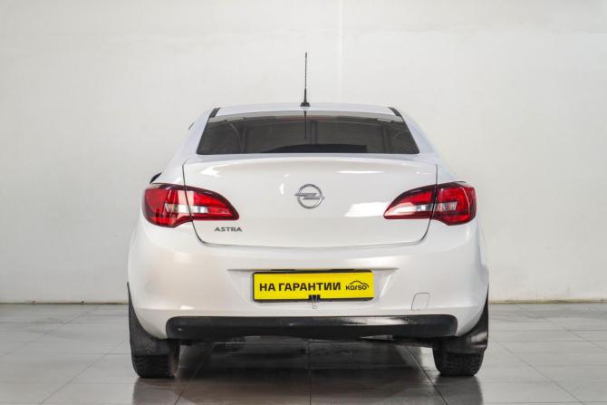Opel Astra J Рестайлинг с пробегом 2012 года, цена 759 000 рублей, 207000 км, седан, Автокод Объявления