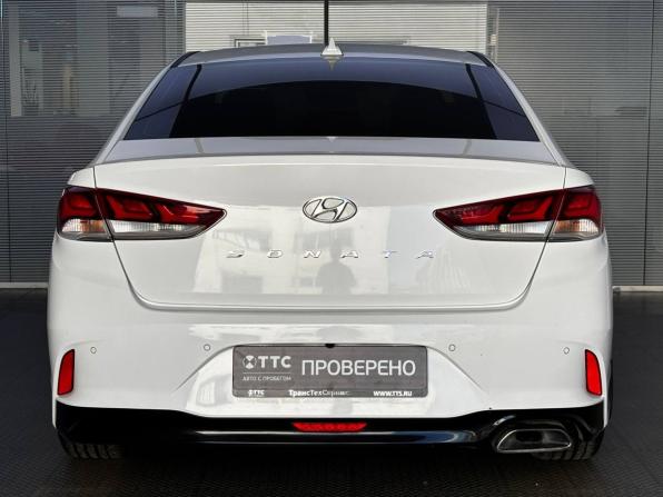 Hyundai Sonata VII (LF) Рестайлинг с пробегом 2018 года, цена 1 750 000 рублей, 122000 км, седан, Автокод Объявления