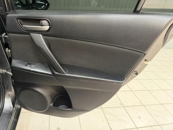 Mazda 3 II (BL) Рестайлинг с пробегом 2012 года, цена 990 000 рублей, 149346 км, седан, Автокод Объявления