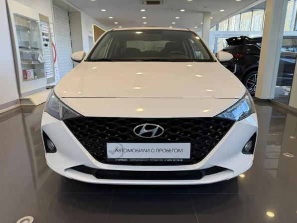 Hyundai Solaris II Рестайлинг с пробегом 2021 года, цена 1 580 000 рублей, 72655 км, седан, Автокод Объявления