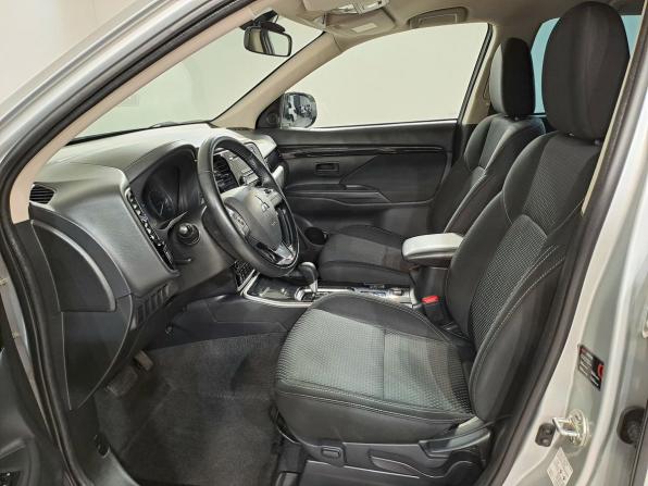 Mitsubishi Outlander III Рестайлинг 3 с пробегом 2022 года, цена 2 190 000 рублей, 154770 км, внедорожник, Автокод Объявления