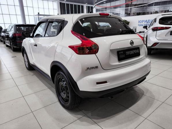 Nissan Juke I с пробегом 2013 года, цена 950 000 рублей, 122145 км, внедорожник, Автокод Объявления