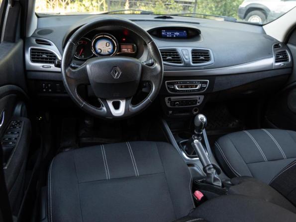 Renault Fluence I Рестайлинг с пробегом 2013 года, цена 839 000 рублей, 203498 км, седан, Автокод Объявления