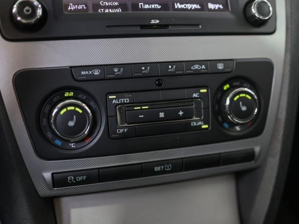 Skoda Octavia II (A5) Рестайлинг с пробегом 2013 года, цена 1 159 000 рублей, 137670 км, лифтбек, Автокод Объявления