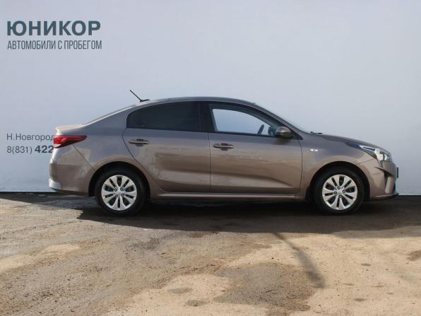 Kia Rio IV Рестайлинг с пробегом 2020 года, цена 1 649 000 рублей, 48634 км, седан, Автокод Объявления