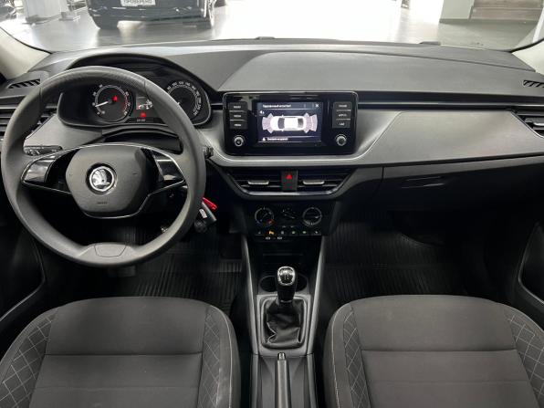 Skoda Rapid II с пробегом 2021 года, цена 1 699 000 рублей, 77010 км, лифтбек, Автокод Объявления