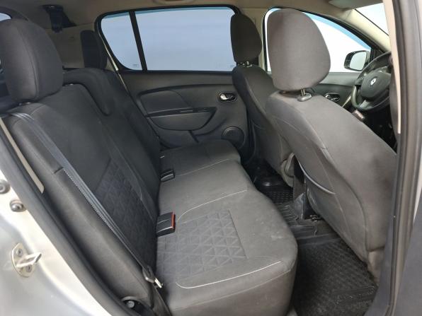 Renault Sandero II с пробегом 2018 года, цена 1 099 000 рублей, 70861 км, хэтчбек, Автокод Объявления