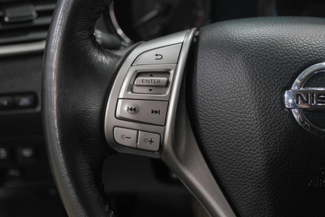Nissan Qashqai II с пробегом 2018 года, цена 1 909 000 рублей, 70000 км, внедорожник, Автокод Объявления