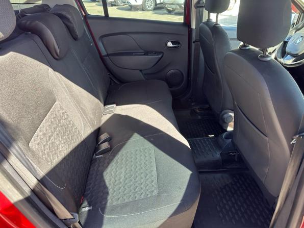 Renault Logan II с пробегом 2014 года, цена 679 000 рублей, 139105 км, седан, Автокод Объявления