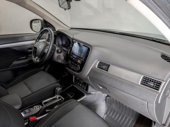 Mitsubishi Outlander III Рестайлинг 2 с пробегом 2018 года, цена 1 925 000 рублей, 117278 км, внедорожник, Автокод Объявления