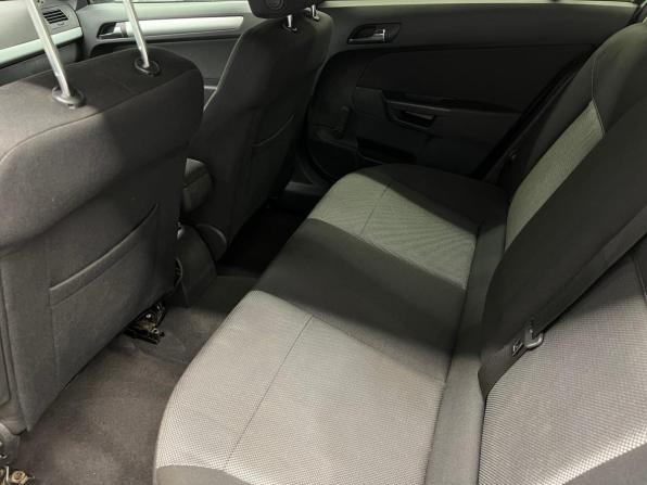 Opel Astra H Рестайлинг с пробегом 2010 года, цена 540 000 рублей, 166762 км, седан, Автокод Объявления