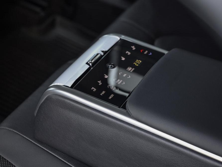 Toyota Camry VIII (XV70) Рестайлинг Санкт-Петербург  - изображение 37