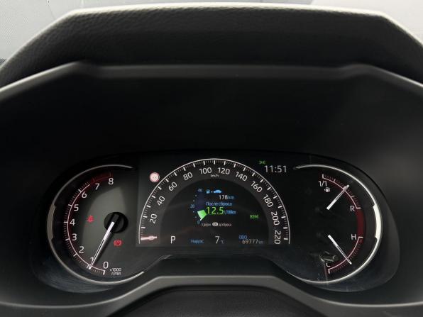 Toyota RAV4 V (XA50) с пробегом 2021 года, цена 3 377 000 рублей, 69777 км, внедорожник, Автокод Объявления