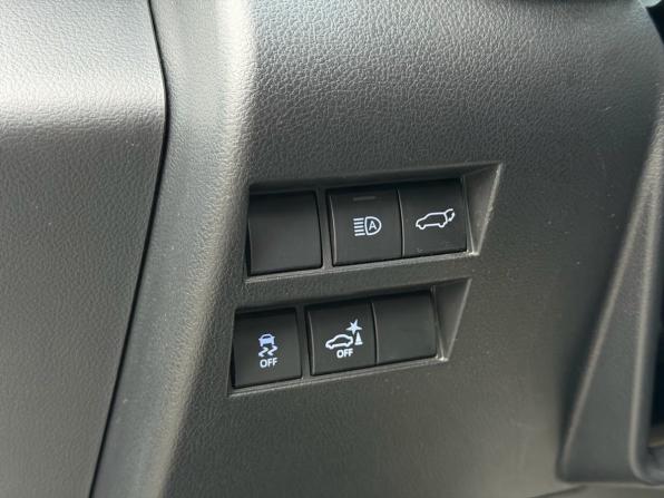 Toyota Land Cruiser 300 Series с пробегом 2022 года, цена 8 200 000 рублей, 71215 км, внедорожник, Автокод Объявления