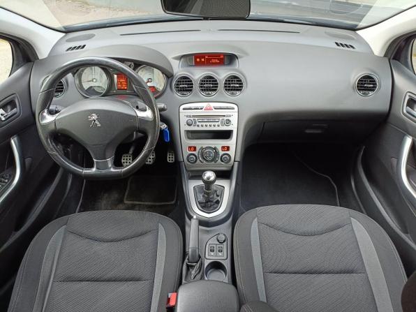 Peugeot 408 I с пробегом 2015 года, цена 569 000 рублей, 125225 км, седан, Автокод Объявления