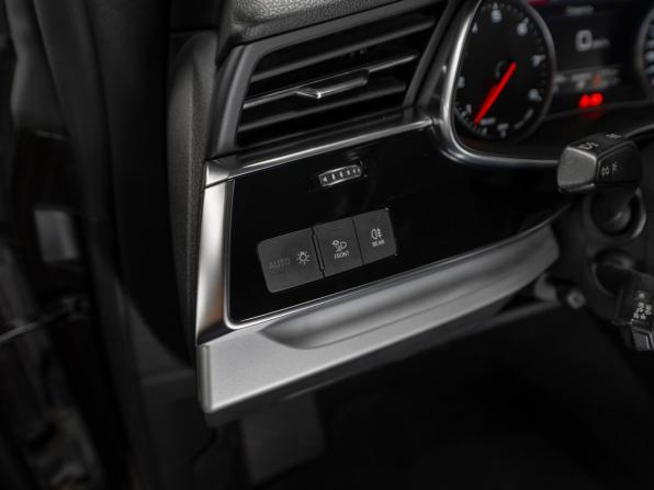 Audi Q8 I (4M) с пробегом 2018 года, цена 4 800 000 рублей, 118583 км, внедорожник, Автокод Объявления
