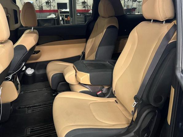 Kia Carnival IV с пробегом 2022 года, цена 3 495 000 рублей, 74500 км, минивэн, Автокод Объявления