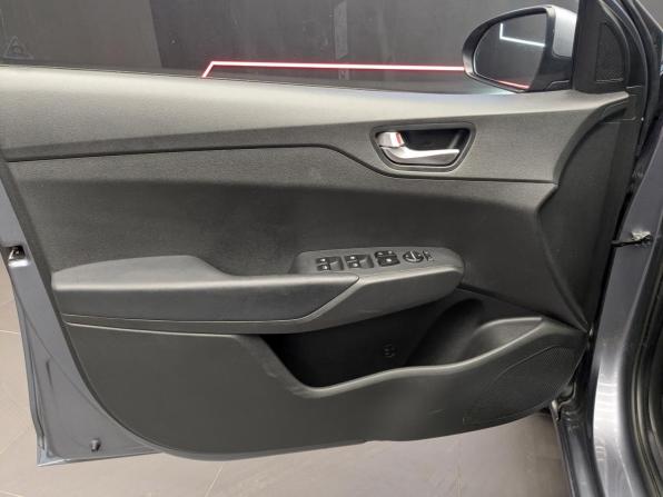 Hyundai Solaris II Рестайлинг с пробегом 2021 года, цена 1 550 000 рублей, 83226 км, седан, Автокод Объявления