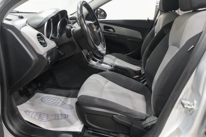 Chevrolet Cruze I с пробегом 2012 года, цена 729 000 рублей, 196707 км, хэтчбек, Автокод Объявления