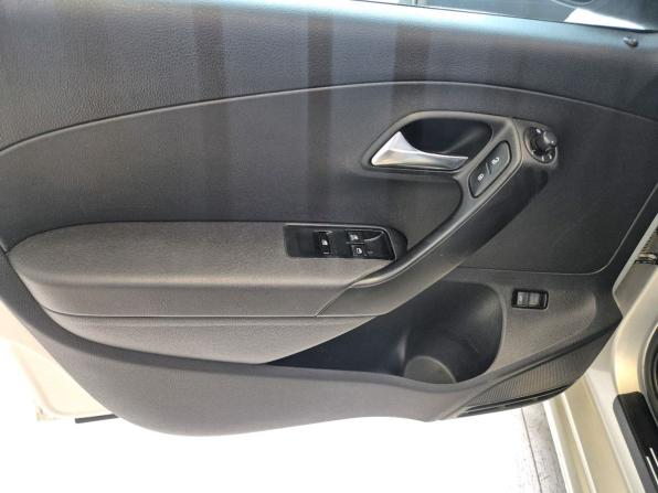 Volkswagen Polo V с пробегом 2012 года, цена 589 000 рублей, 236200 км, седан, Автокод Объявления