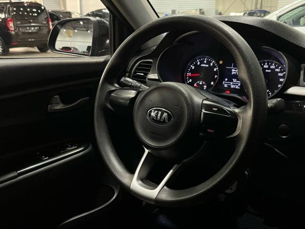 Kia Rio IV с пробегом 2018 года, цена 1 050 000 рублей, 90410 км, седан, Автокод Объявления