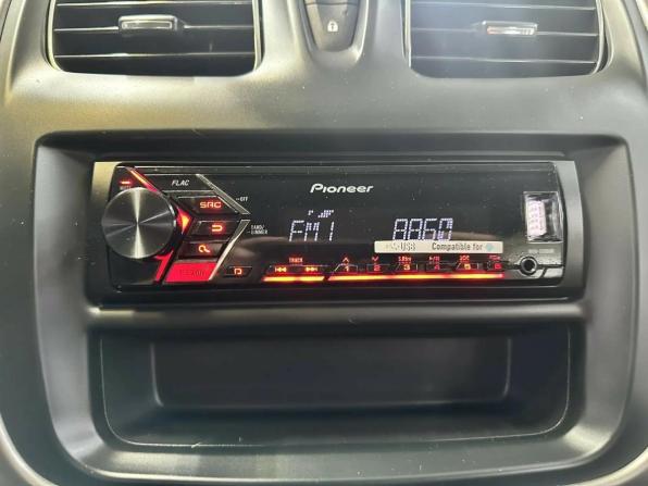 Renault Sandero II Рестайлинг с пробегом 2018 года, цена 1 051 050 рублей, 83113 км, хэтчбек, Автокод Объявления