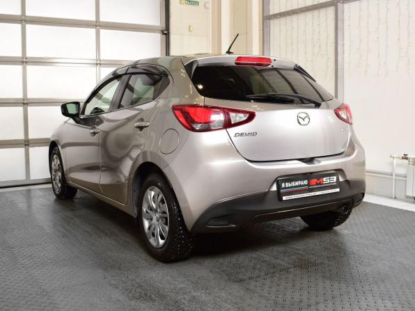 Mazda Demio IV (DJ) с пробегом 2015 года, цена 1 150 995 рублей, 89663 км, хэтчбек, Автокод Объявления
