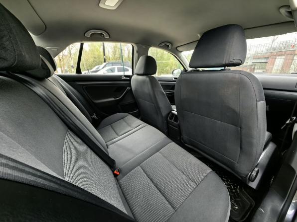Volkswagen Jetta V с пробегом 2009 года, цена 309 000 рублей, 265000 км, седан, Автокод Объявления