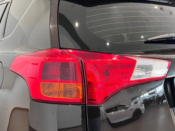 Toyota RAV4 IV (XA40) с пробегом 2015 года, цена 1 790 000 рублей, 213239 км, внедорожник, Автокод Объявления