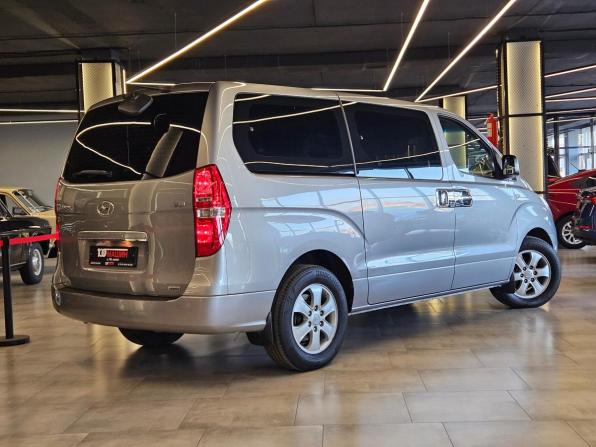 Hyundai Grand Starex I с пробегом 2015 года, цена 2 350 000 рублей, 121949 км, минивэн, Автокод Объявления