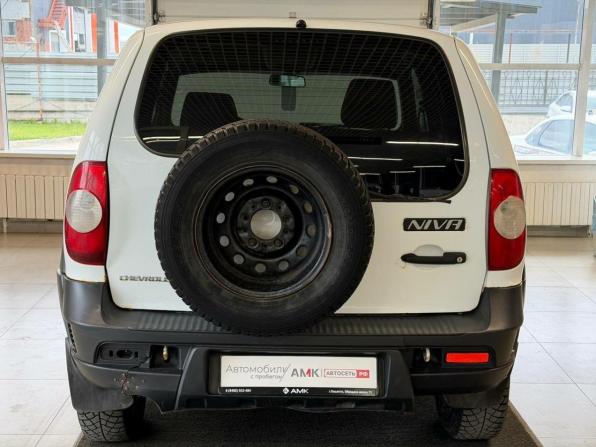 Chevrolet Niva I Рестайлинг с пробегом 2017 года, цена 458 020 рублей, 199300 км, внедорожник, Автокод Объявления