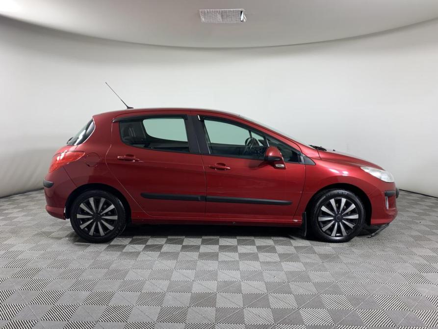 Peugeot 308 I Москва  - изображение 4