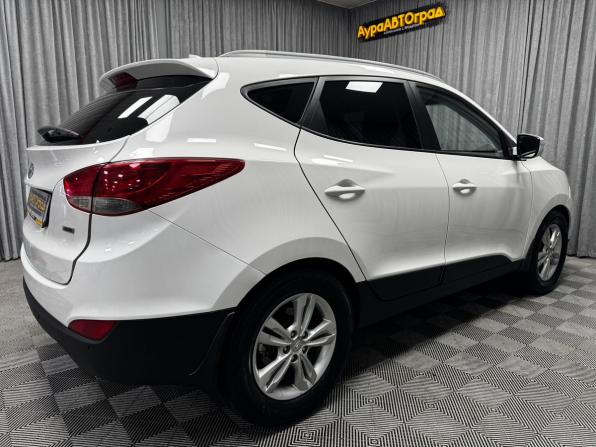 Hyundai ix35 I Рестайлинг с пробегом 2013 года, цена 1 350 000 рублей, 203505 км, внедорожник, Автокод Объявления