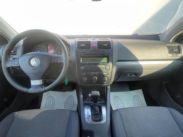 Volkswagen Jetta V с пробегом 2008 года, цена 370 000 рублей, 299003 км, седан, Автокод Объявления