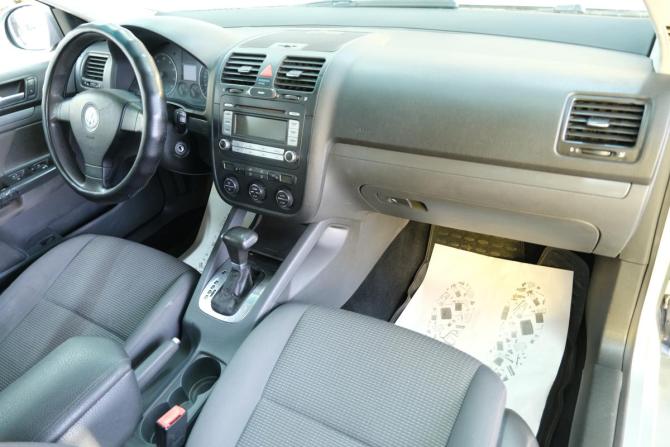 Volkswagen Jetta V с пробегом 2006 года, цена 599 000 рублей, 320000 км, седан, Автокод Объявления