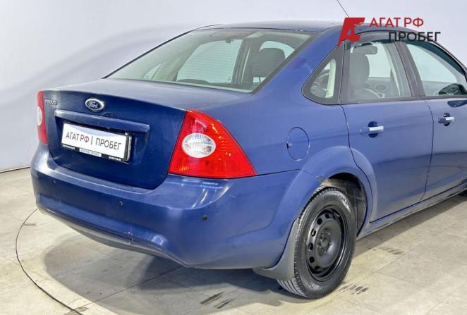 Ford Focus II Рестайлинг с пробегом 2010 года, цена 300 000 рублей, 289174 км, седан, Автокод Объявления
