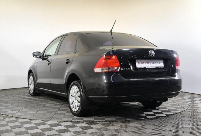 Volkswagen Polo V Рестайлинг с пробегом 2015 года, цена 680 000 рублей, 230036 км, седан, Автокод Объявления