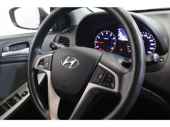 Hyundai Solaris I с пробегом 2014 года, цена 648 000 рублей, 119827 км, хэтчбек, Автокод Объявления