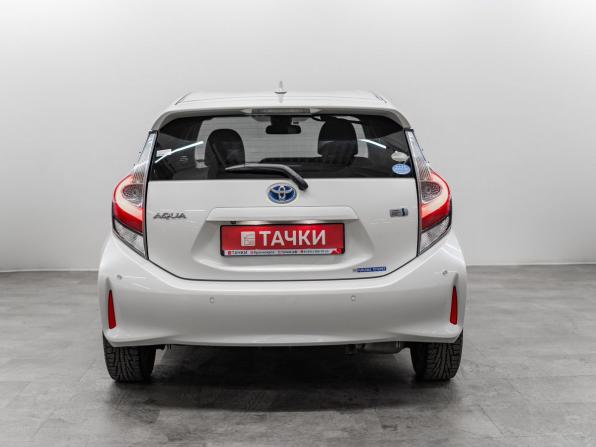 Toyota Aqua I Рестайлинг 2 с пробегом 2019 года, цена 1 320 000 рублей, 107000 км, хэтчбек, Автокод Объявления