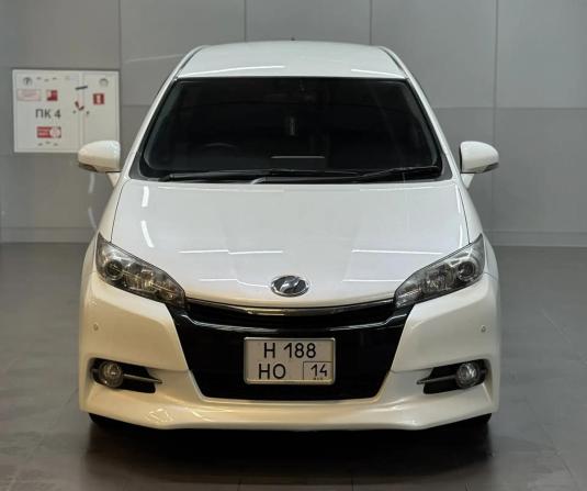 Toyota Wish II Рестайлинг с пробегом 2014 года, цена 1 797 000 рублей, 118000 км, минивэн, Автокод Объявления