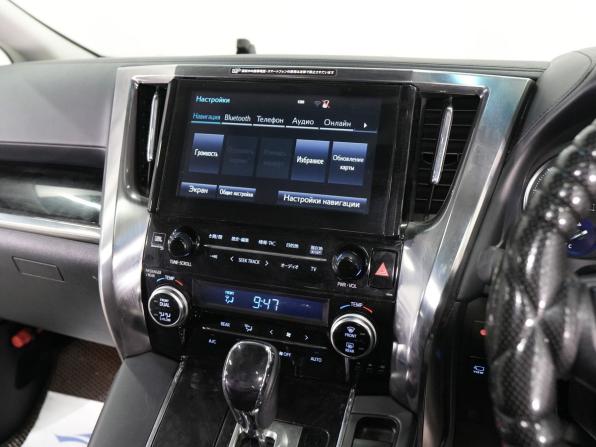 Toyota Vellfire II Рестайлинг с пробегом 2019 года, цена 4 920 000 рублей, 102000 км, минивэн, Автокод Объявления