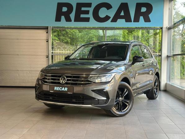 Volkswagen Tiguan II Рестайлинг с пробегом 2022 года, цена 3 460 000 рублей, 49011 км, внедорожник, Автокод Объявления