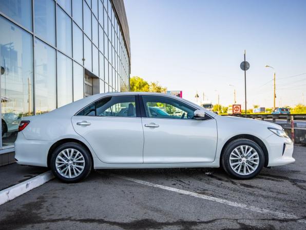 Toyota Camry VII (XV50) Рестайлинг с пробегом 2015 года, цена 2 468 000 рублей, 137156 км, седан, Автокод Объявления