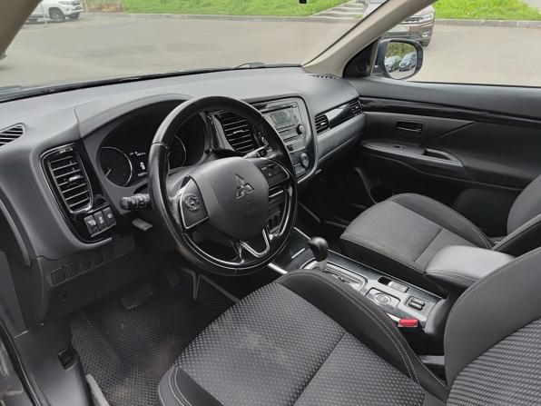 Mitsubishi Outlander III Рестайлинг 3 с пробегом 2019 года, цена 2 080 000 рублей, 132526 км, внедорожник, Автокод Объявления