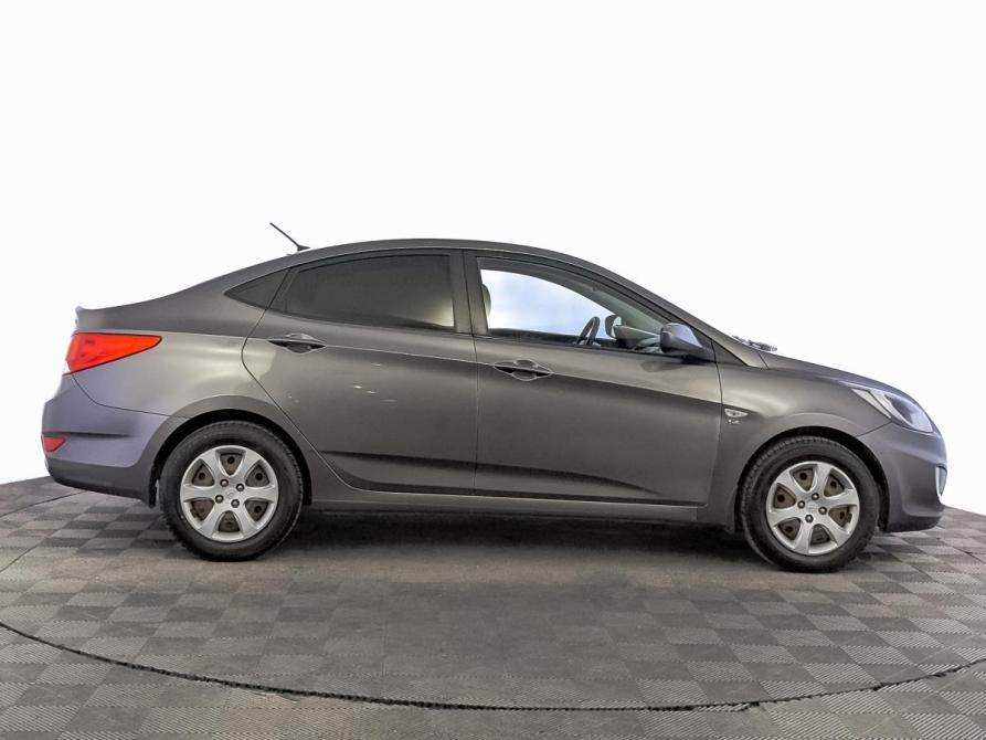 Hyundai Solaris I Москва  - изображение 4