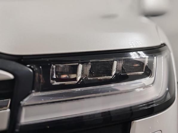 Toyota Land Cruiser 300 Series с пробегом 2022 года, цена 9 999 000 рублей, 45930 км, внедорожник, Автокод Объявления